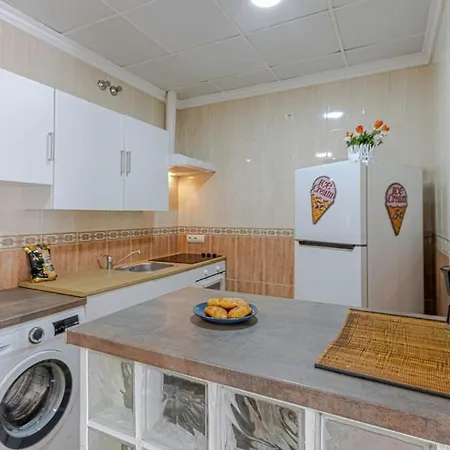 Bright 50 Mt From The Apartment Benalmadena